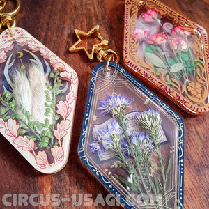 Acrylic charms (dried flower charms) | Druid, Wizard and Bard